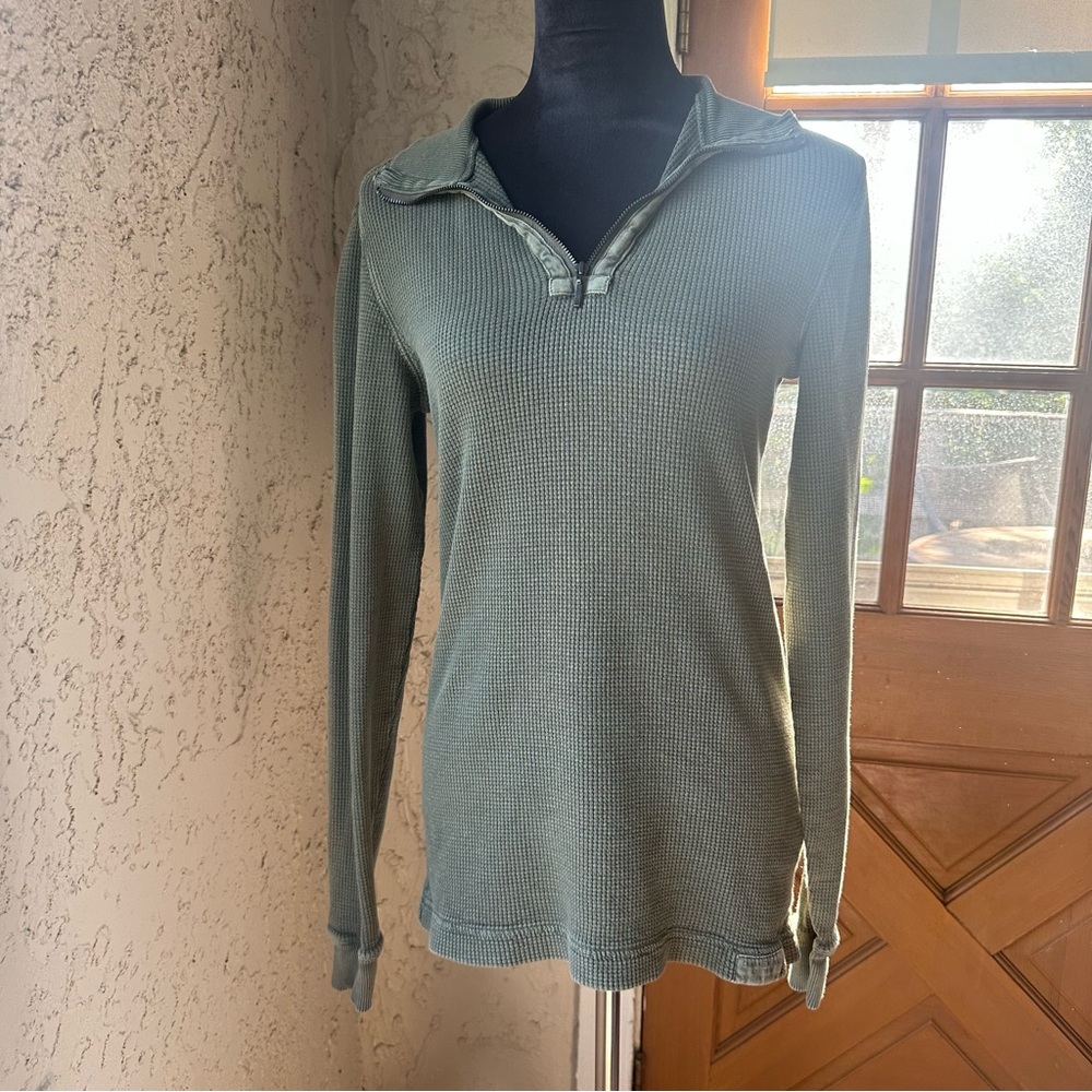 🦋 Calvin Klein Army Green Long Sleeve Waffle Knit Collared Half Zip Shirt